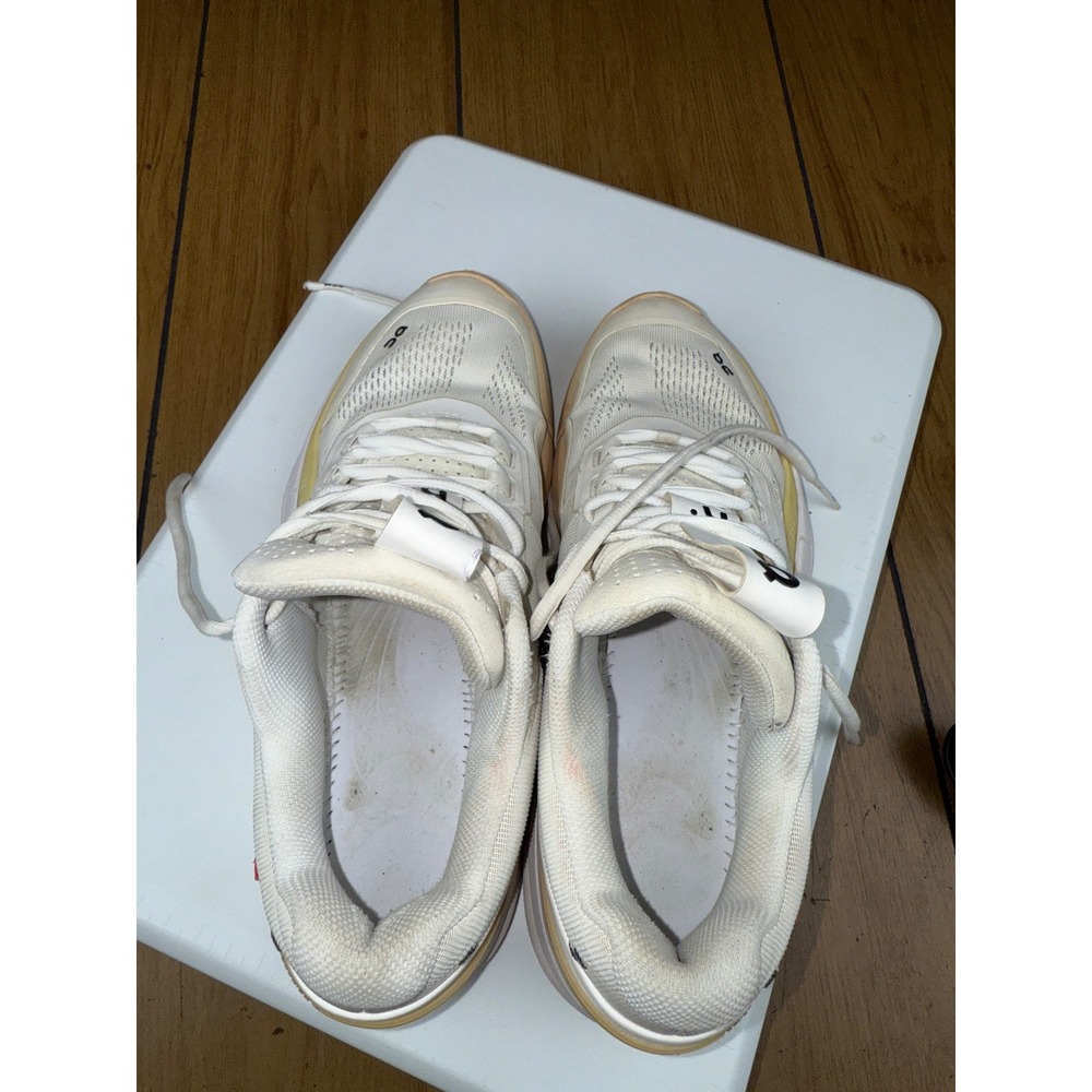 On Roger Pro Cloudswift Athletic Tennis Shoes Womens US 9.5 White - Picture 16 of 16